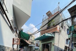 Bán Nhà Nhà Mới Hậu Giang, Phường 5, Quận 6. DT 34m2 x 3 tầng .
Giá 5.25 tỷ TL.