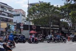 Bán Căn Góc 2 Mặt Tiền, Ngang khủng 18m Nguyễn Văn Luông, Phường 11, Quận 6. DT 185m2 x 2 tầng (18 x 10).
Giá 70  tỷ TL.