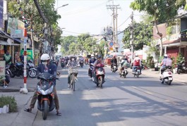 Mặt tiền hẻm Dương Bá Trạc Nở hậu 7, thang máy 5 tầng chỉ 15 tỷ 6
