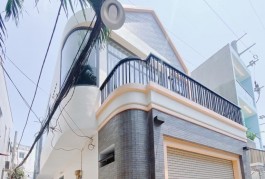 BÁN NHÀ 2 TẦNG - LÔ GÓC 2 MẶT TIỀN - NGAY TRUNG TÂM Q.7 - HẺM XE HƠI - 76M2 - 6,6 TỶ