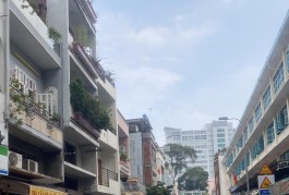 +SIÊU HIẾM-VI TRÍ ĐẸP NGAY PARKSON HÙNG VƯƠNG Q5-5TẦNG(4X14) 17.45TỶ TL