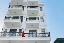 RA NHANH NHÀ VIP PHAN VĂN HỚN Q12 - 5 TẦNG - NHỈNH 8 TỶ TL - Ô TÔ NGỦ TRONG NHÀ-SHR