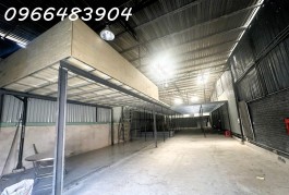 Cho thuê tòa nhà 1T4L 1300m2 mặt tiền đường 8 - Linh Trung