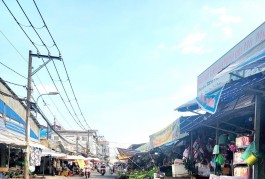 Nhà Hẻm Xe Hơi 7 Chỗ, Sát Mặt Tiền Trần Khắc Chân, Đi Bộ Ra Chợ Hóc Môn 140M2.