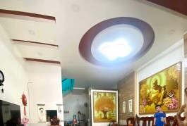 NHÀ 2 TẦNG ĐẸP - HẺM XE HƠI 5M - SAU LƯNG SIÊU THỊ METRO. QUA GÒ VẤP 30s.