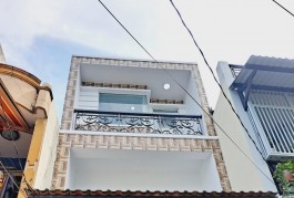 SIÊU PHẨM NHÀ CHỈ 1 SẸC ĐƯỜNG  CHIẾN LƯỢC HXH 5M THÔNG, 3 TẦNG BTCT.