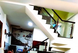 Bán nhà Tân Bình - Cách mạng tháng 8 thông Hoàng Sa, ngang 4,8m, 61m2