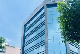 Bán nhà mặt tiền Trường Sơn phường 2 Tân Bình (9*35) 11 tầng, 190tr/m2