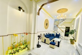 NHỎ MÀ NGON, Nhà HXH gần Siêu thị Emart, 21m2, 2.25 tỷ TL 0964364745