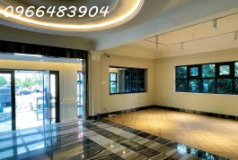 Cho thuê tòa nhà 1H1T2L 12*24m mặt tiền đường Kha Vạn Cân - Linh Đông