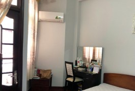 Chủ mua Nhà TO, sang nhà nhỏ P.TÂNSƠNNHÌ, Q.TP 130m2 ngang ~8m vuông A4 chỉ 16 tỉx