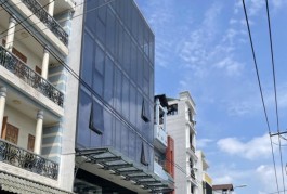 MẶT TIỀN KINH DOANH ĐANG CHO THUÊ CHDV - GẦN QUANG TRUNG - KHÁCH MUA KINH DOANH HOẶC CHO THUÊ TIẾP ĐỀU ĐƯỢC