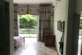 Ô TÔ TẢI VÀO - TRƯỚC NHÀ VÀ SAU NHÀ CÓ 2 CÔNG VIÊN -p