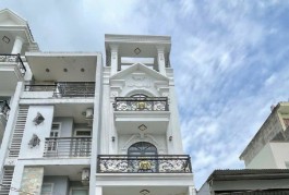 XE HƠI NGỦ TRONG NHÀ - 5 TẦNG - 5PN -70M2 - HẺM XE TẢI 1 TRỤC - GIÁ NHỈNH 8 TỶ