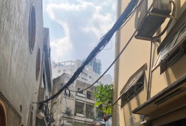 MẶT TIỀN CỐNG QUỲNH - QUẬN 1, PHÙ HỢP KHAI THÁC CHO THUÊ DỊCH VỤ