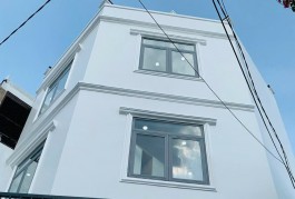 Bán nhà đẹp sát hẻm oto Bờ Bao Tân Thắng quận Tân Phú 8.2 x 7.2-4T chỉ 4.6 tỷ