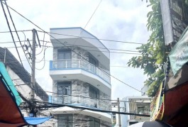 Bán Gấp nhà Nguyễn Sáng đi bộ ra chợ Nguyễn Đỗ CungTân Phú 30m2 ,3 Tầng Nhỉnh 3 tỷ