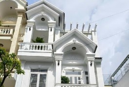 BIỆT THỰ MINI KHU VIP ĐƯỜNG 7M LỀ 2 BÊN 3M - NHÀ ĐẸP KENG BENG - XÁCH VALI VÀO Ở KHU PHÂN LÔ ĐẸP XỊN MỊN.