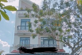 Bán Biệt Thự , thang máy KDC Phong Phú 4
 , 3 lầu 160m2 , 9 PN chỉ 15,8 tỷ
