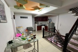 Mình cần nhượng lại hợp đồng thuê nhà ở gần chợ Thủ Đức, ngay vòng xoay