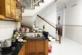 Bán nhà1/  hẻm oto kế MT Tân Hương quận Tân Phú 4 x 14-2 tang chỉ 4.7 tỷ tl