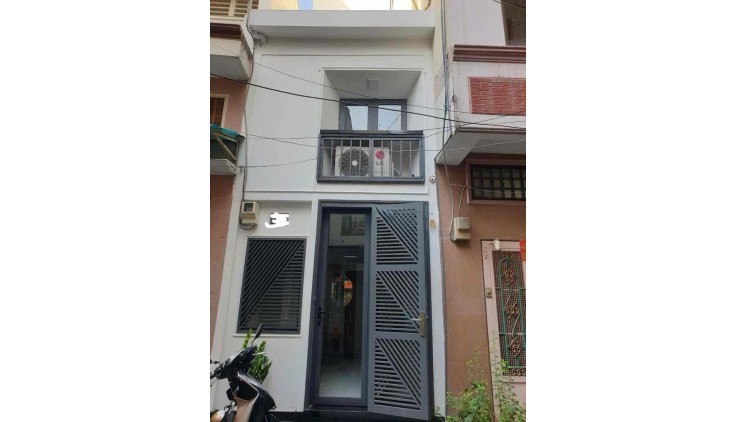1ty4 SHR nhà 3/ HUỲNH VĂN BÁNH P13 PHÚ NHUẬN