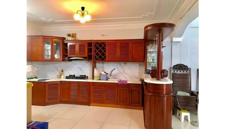 Giá 12 tỷ bán nhanh nhà CÁCH MẠNG THÁNG 8, Q10, 4m x 15m