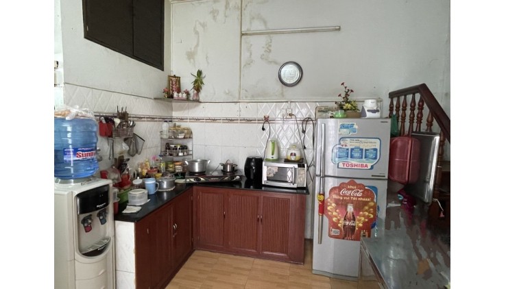 Bán nhà mặt tiền sát chợ Phạm Thế Hiển Q.8 - 75 m2 - 2 tầng - Giá 7.5 Tỷ