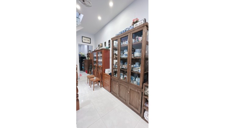 Bán nhà ngay LÊ VĂN SỸ - PHÚ NHUẬN -  4m x 16m - thông HỒ BIỂU CHÁNH