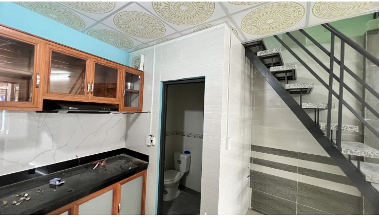 BÁN NHÀ ĐƯỜNG SỐ TÂN QUY QUẬN 7. HẺM XE BA GÁC. DT: 3,3 X 8M, 1 LẦU