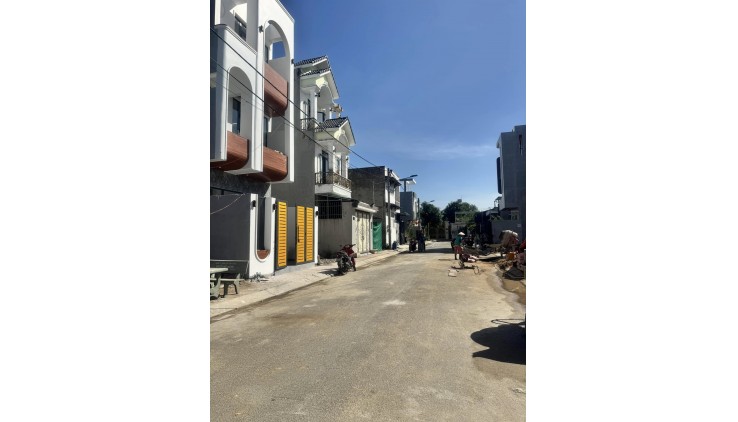 Cần bán căn nhà 1 trệt 2 lầu siêu đẹp, giá cực yêu!