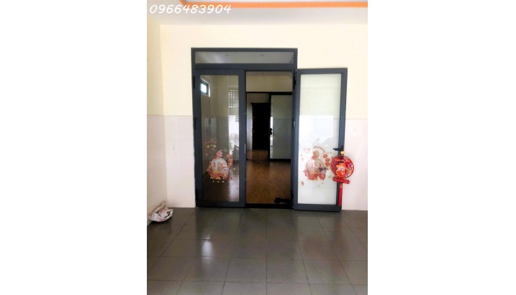 Cho thuê nhà nguyên căn 200m2 mặt tiền đường Tô Ngọc Vân - Linh Đông