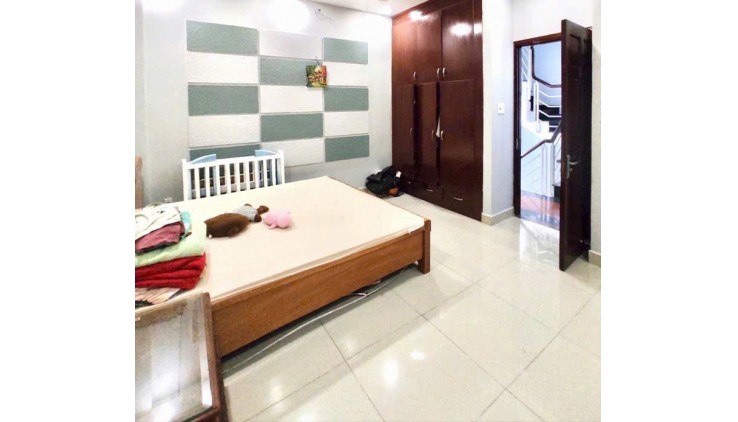 Bán Nhà 3 Tầng HXH 8M Thông Kinh Doanh 64M2 Hơn 7Tỷ Nhỏ