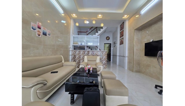 Nhà BÙI ĐÌNH TÚY ngang 4.5m x 15m, gần mặt tiền, nhà mới chỉ nhỉnh 6 tỷ