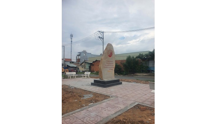 HOT ĐẤT ĐẸP - GIÁ TỐT - Vị Trí Đắc Địa Tại Khu dân cư Êm Đềm Linh Xuân, Quận Thủ Đức, Thành phố Hồ Chí Minh