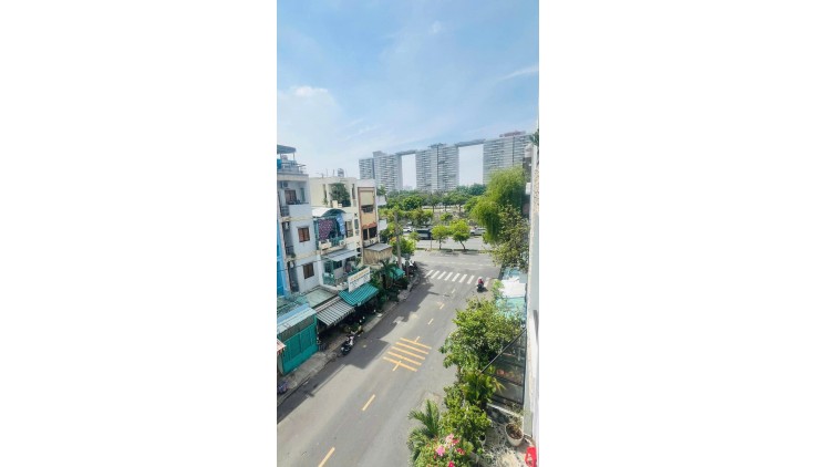 ** MẶT TIỀN ĐẸP TRẦN TUẤN KHẢI QUẬN 5 - DT 33M2 - 4 TẦNG BTCT,FULL NỘI THẤT XỊN, NHỈNH 9TỶ!
