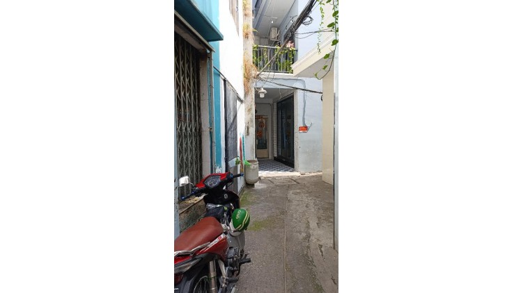 CHỐT HƠN 2 TỶ CHÚT - NHÀ 3 TẦNG - HẺM BÊ TÔNG SẠCH SẼ KHÔNG NGẬP NƯỚC - NGUYỄN DUY - QUẬN 8