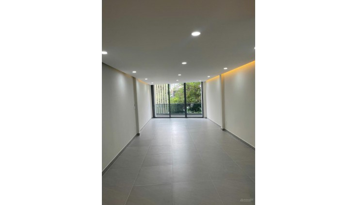 [BÁN Q1] Mặt tiền Lê Thị Riêng, P.Bến Thành_5Tầng (4.4X15)Mới Đẹp Vào KD Ngay Nhỉnh 32TỶ