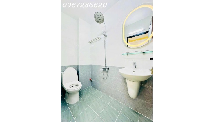 Bán nhà mặt phố Nguyễn Tư Giản, Gò Vấp, 65m², 7 tỷ, 3PN, 3WC, sổ đỏ