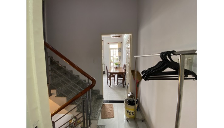 BÁN NHÀ 2 TẦNG, 38M2, NGÕ CHIẾN LƯỢC, BÌNH TRỊ ĐÔNG, BÌNH TÂN - GIÁ CHỈ 3.8 TỶ - SỔ HỒNG CHÍNH CHỦ