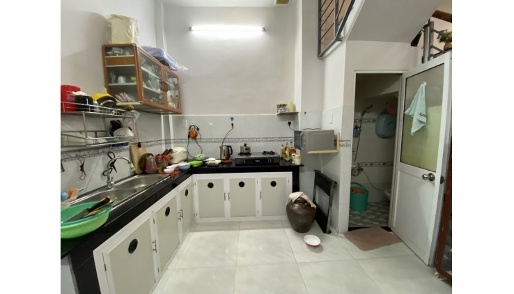 BÁN NHÀ 2 TẦNG, 38M2, NGÕ CHIẾN LƯỢC, BÌNH TRỊ ĐÔNG, BÌNH TÂN - GIÁ CHỈ 3.8 TỶ - SỔ HỒNG CHÍNH CHỦ