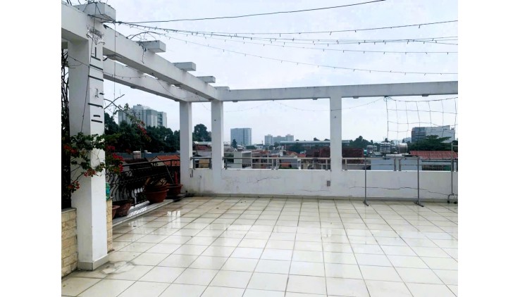 Cho thuê nhà 5 tầng 6pn 1000m2 đường Hoàng Diệu 2 - Linh Chiểu