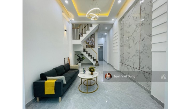 Nhà đối diện Gigamall KCBT 2Tầng, 3PN, 2WC - Mới xây đẹp ở luôn, 2 tỷ 320