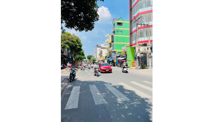 Nhà 4.5 tỷ, NGUYỄN VĂN ĐẬU, 4m x 13m, 4 lầu, cho thuê 20tr.