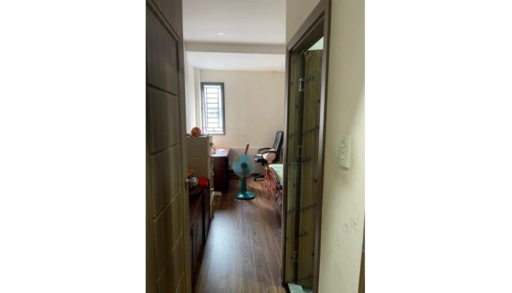 Nhà 4.5 tỷ, NGUYỄN VĂN ĐẬU, 4m x 13m, 4 lầu, cho thuê 20tr.