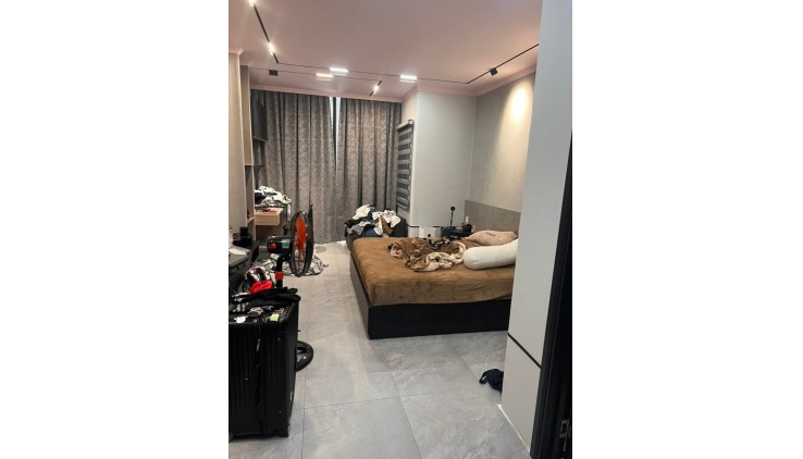 Bán nhà NGUYỄN THÁI SƠN, 5 phòng, 4.3m x 15m, 5.6 tỷ còn tl.