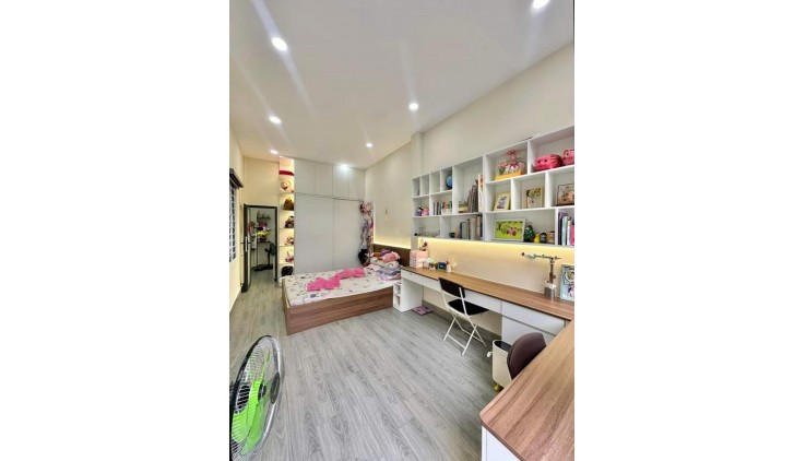BÁN NHÀ 2 TẦNG, 34M², HẺM THỦ ĐỨC - CHỈ 1.7 TỶ - SỔ ĐỎ CHÍNH CHỦ