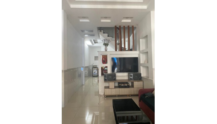 Giá 4.55 tỷ bán gấp nhà TRƯỜNG SA, PHÚ NHUẬN, 3 lầu, 4m ngang