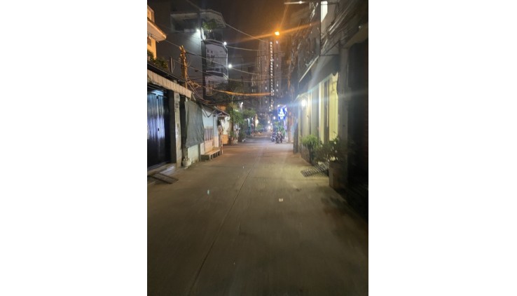 CHỈ 6.8 TỶ, ĐƯỜNG TÁM DANH P4,Q8, HẺM 4M XE HƠI THÔNG, 2 TẦNG, NGANG 4.3M DIỆN TÍCH 67M2 .