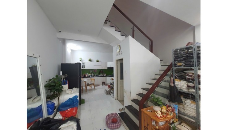 CHỈ 6.8 TỶ, ĐƯỜNG TÁM DANH P4,Q8, HẺM 4M XE HƠI THÔNG, 2 TẦNG, NGANG 4.3M DIỆN TÍCH 67M2 .
